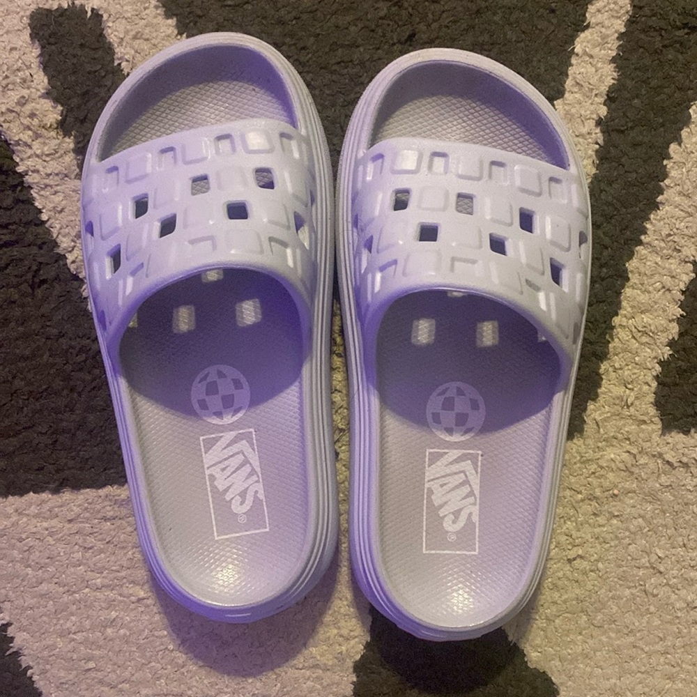 Light Purple Vans Slides size 6